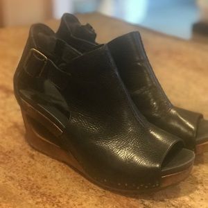 Dansko sable wedge Clearance